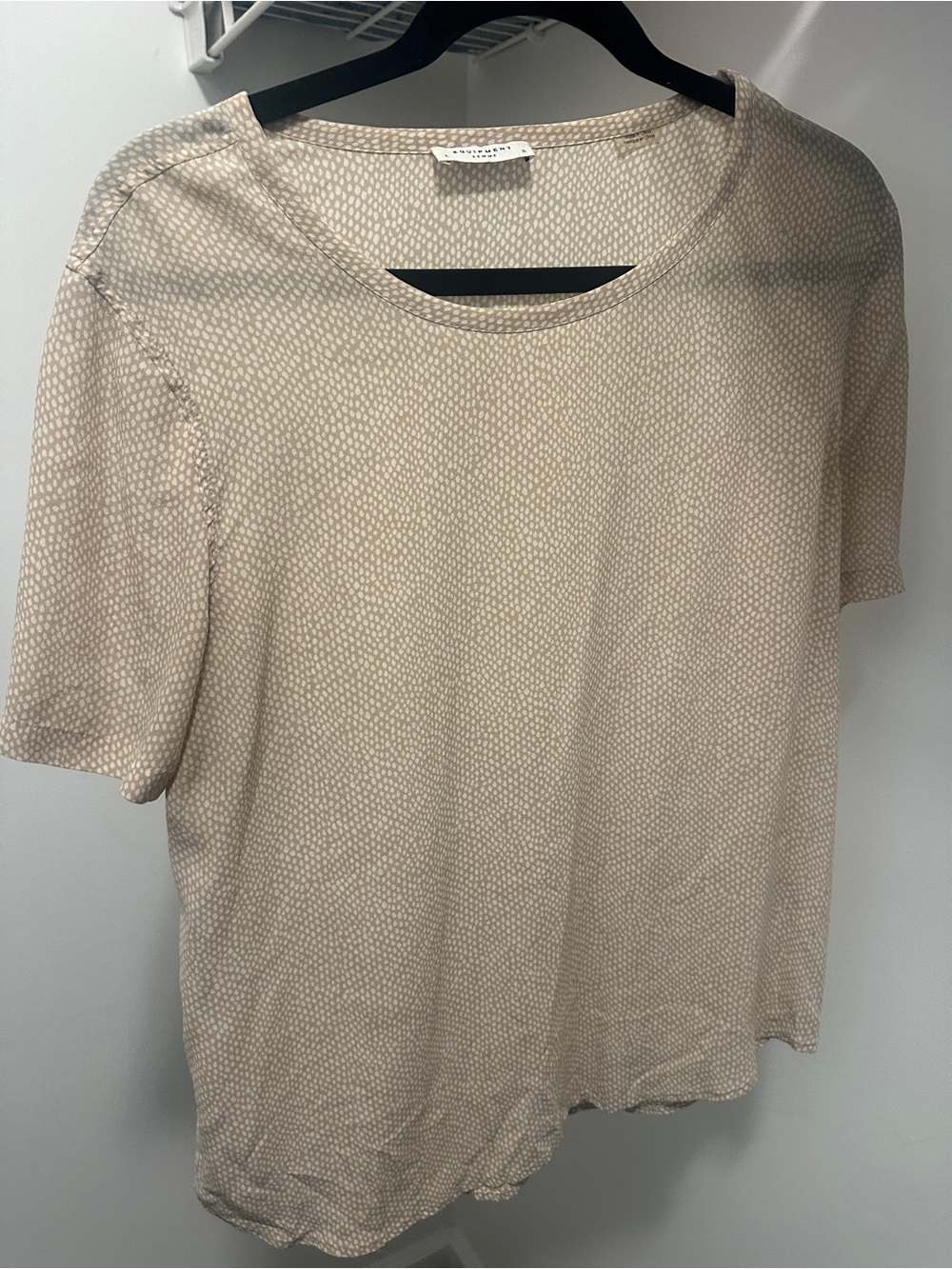 Equipment SILK Light Beige Short-Sleeve Top